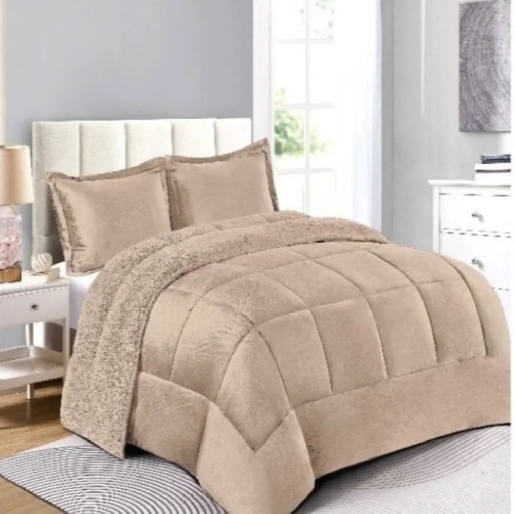 Luxurious Comforter 3 pc Set